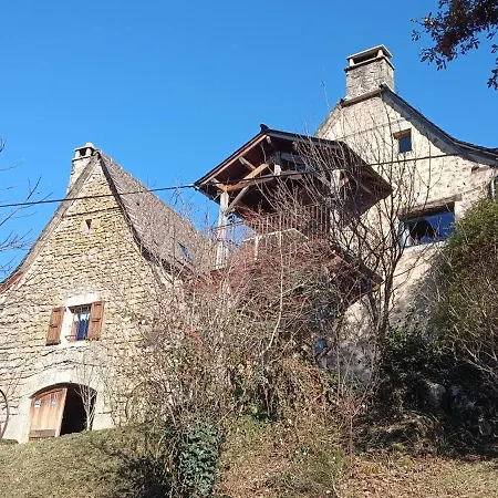 Entire In 'le Clapadou' *