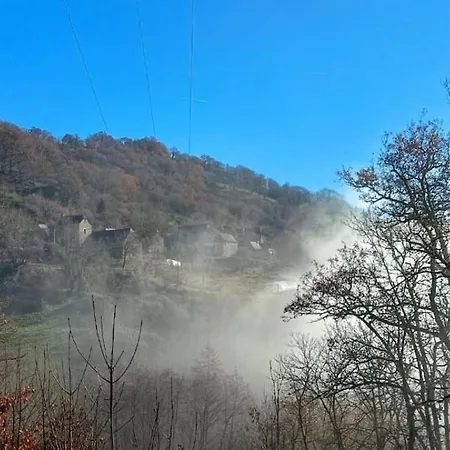 Entire In 'le Clapadou' *